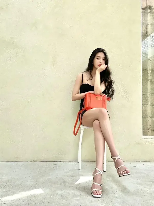 Joy-Red-Velvet5