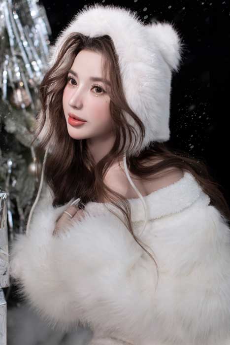 Jennifer 9