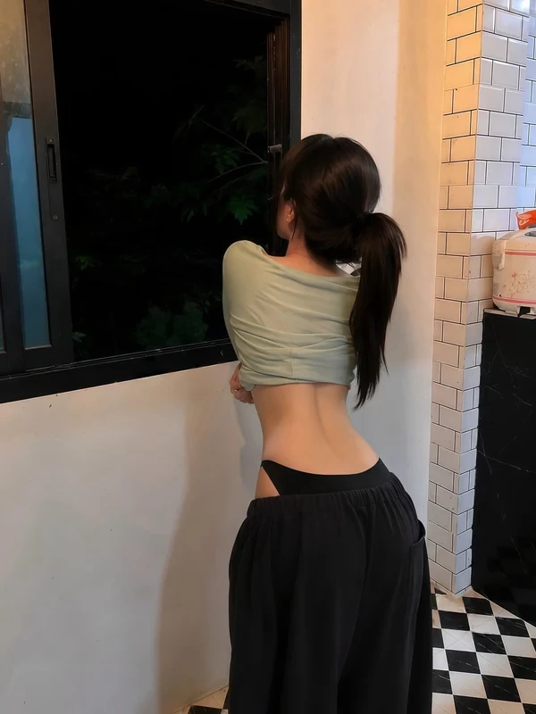 fernevergreen ภาพยืนเดี่ยว 06