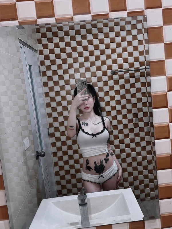 fernevergreen ภาพยืนเดี่ยว 11